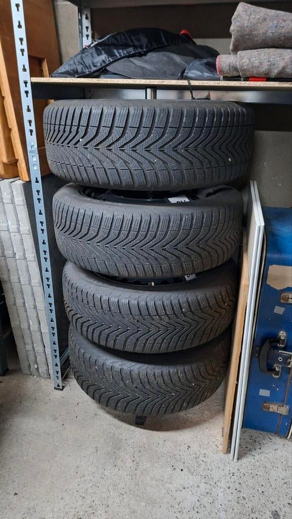 Winterbanden 205/55 R16 Vredestein snowtrack, Ophalen, Gebruikt