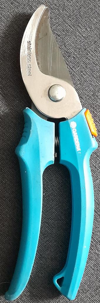Blauwe Gardena Classic Snoeischaar, Tuin en Terras, Ophalen of Verzenden, Gebruikt, Minder dan 20 mm, Gardena o.a.