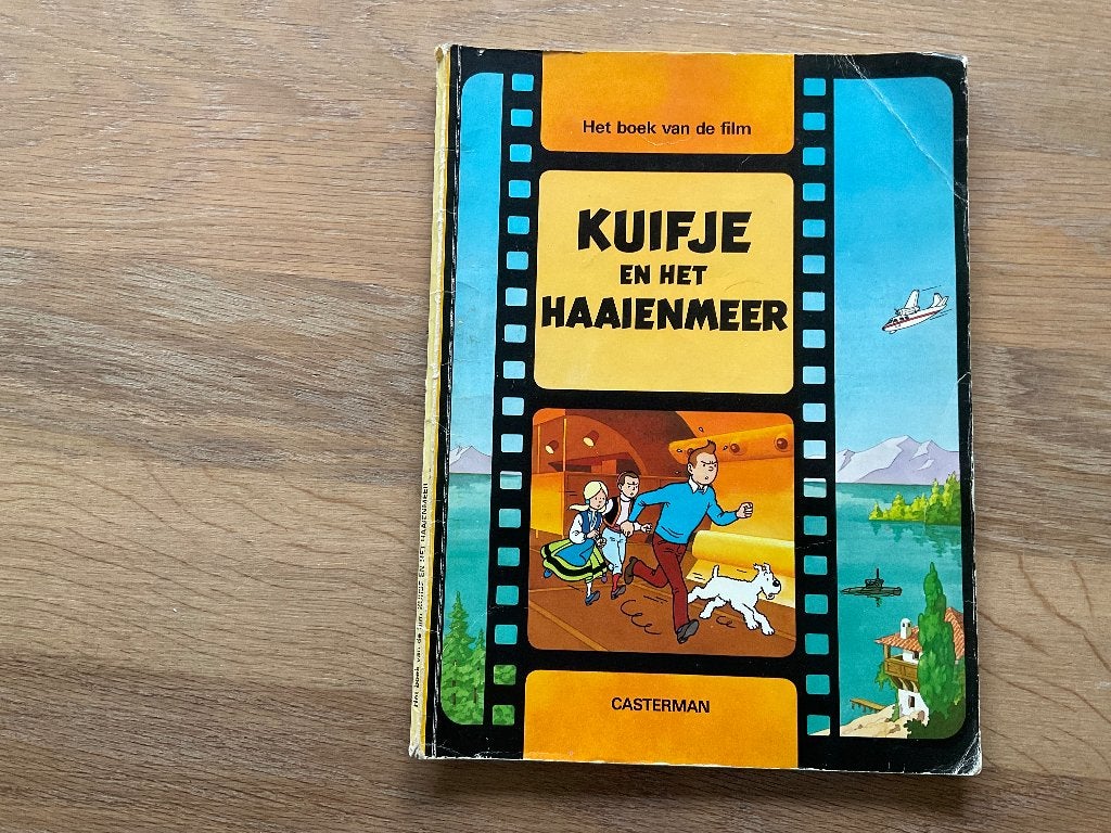 Kuifje en het haaienmeer, Boeken, Gelezen, Eén stripboek, Ophalen of Verzenden, Hergé