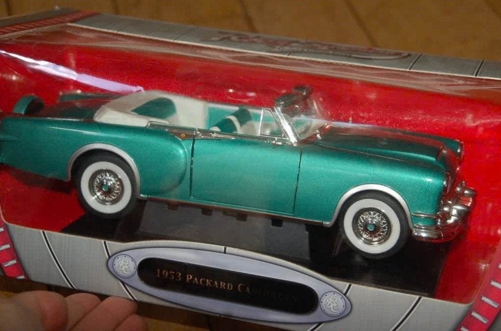 1:18 PACKARD CARABIAN CONVERTIBLE Road legends in box WRH, Verzenden, Zo goed als nieuw, Auto, Overige merken