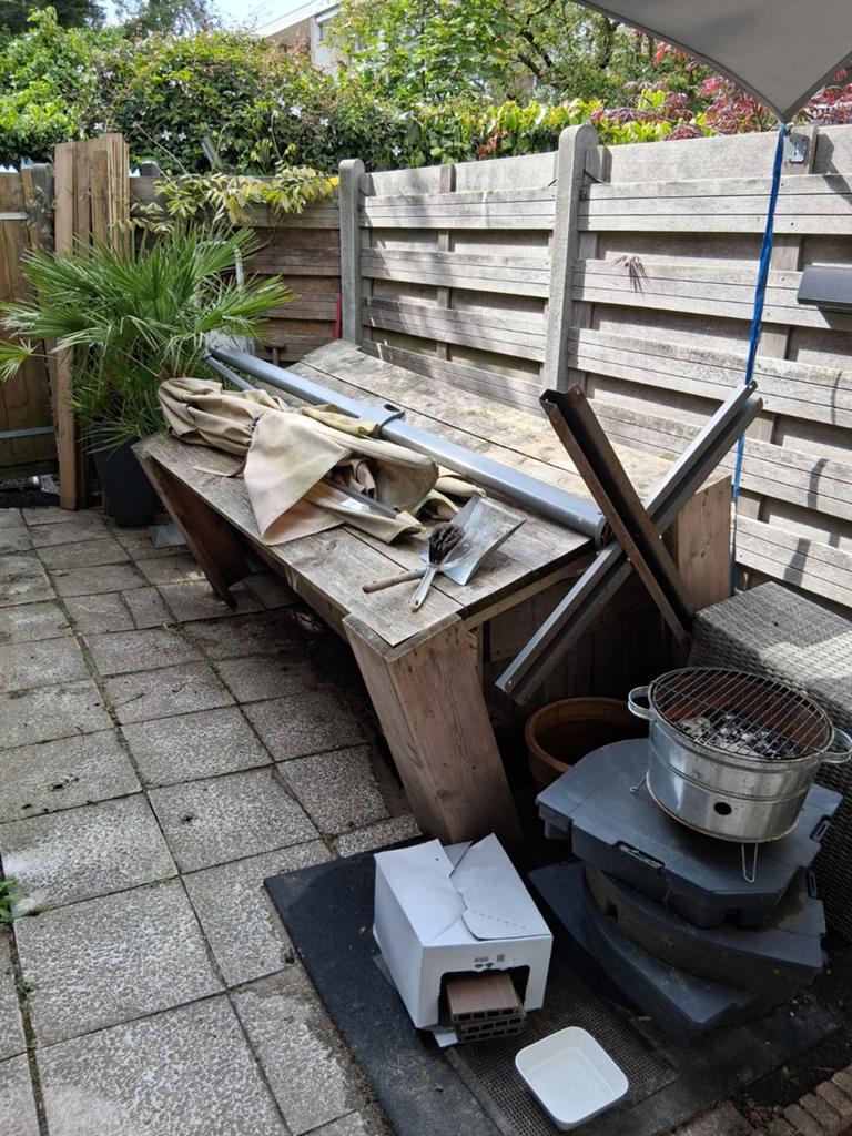 Parasol en steigerhout meubels (tafel en loungebank), Ophalen of Verzenden