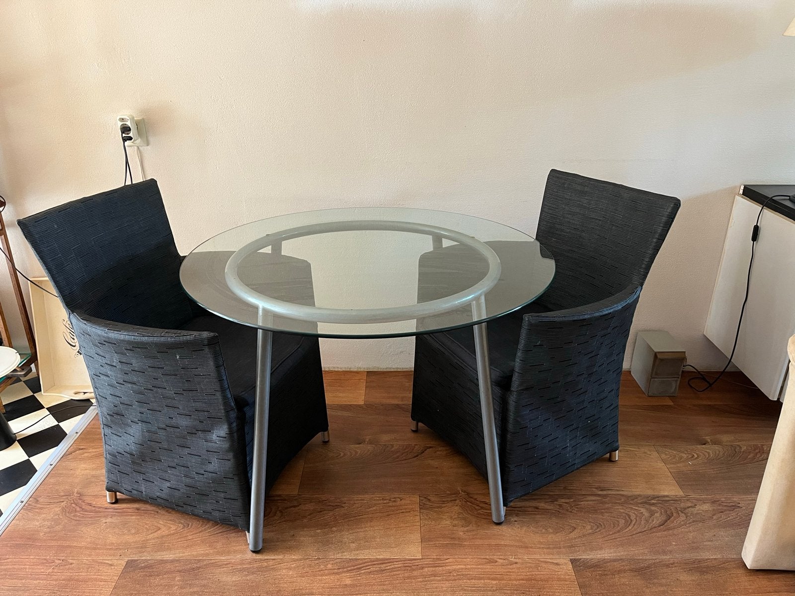 Glazen eettafel met twee stoelen, Ophalen, Gebruikt, 100 tot 150 cm, Rond