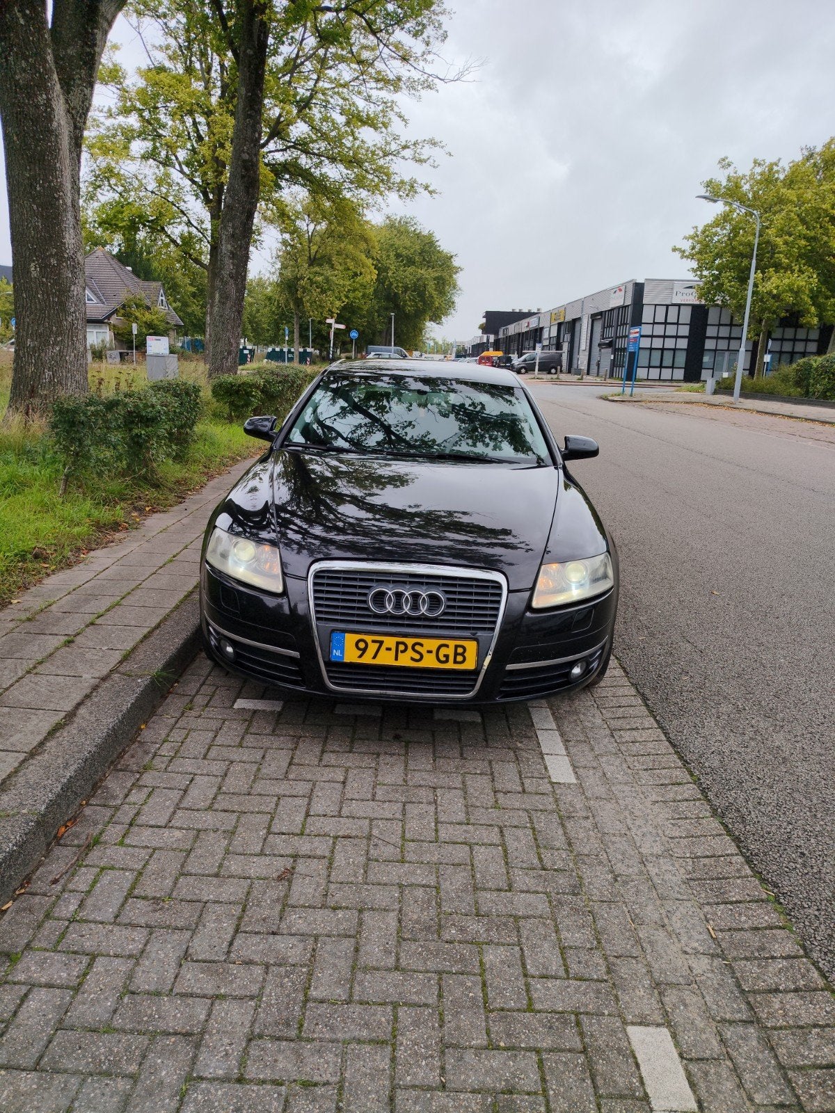 Audi A6 2.4 V6 130KW vaste prijs, Auto's, Stof, 1800 kg, Zwart, Particulier
