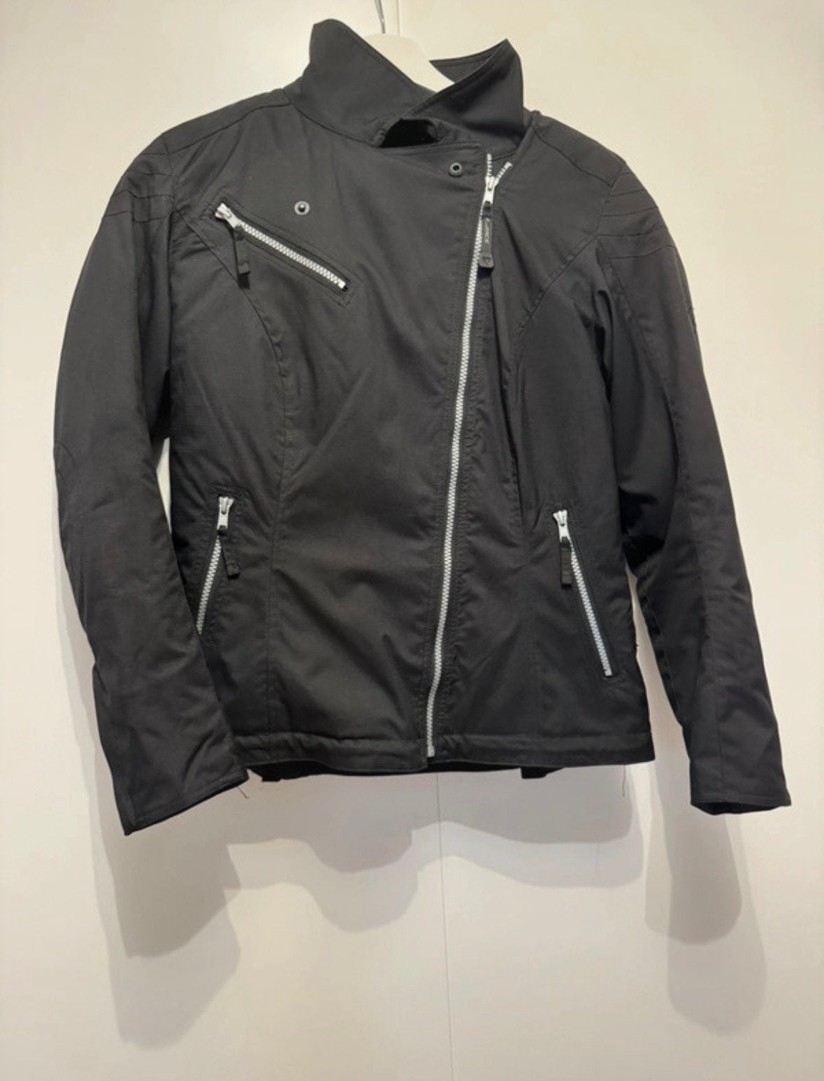 Zwarte motorjas Difi, maat 36, Ophalen of Verzenden, Nieuw zonder kaartje, Dames, Jas | textiel