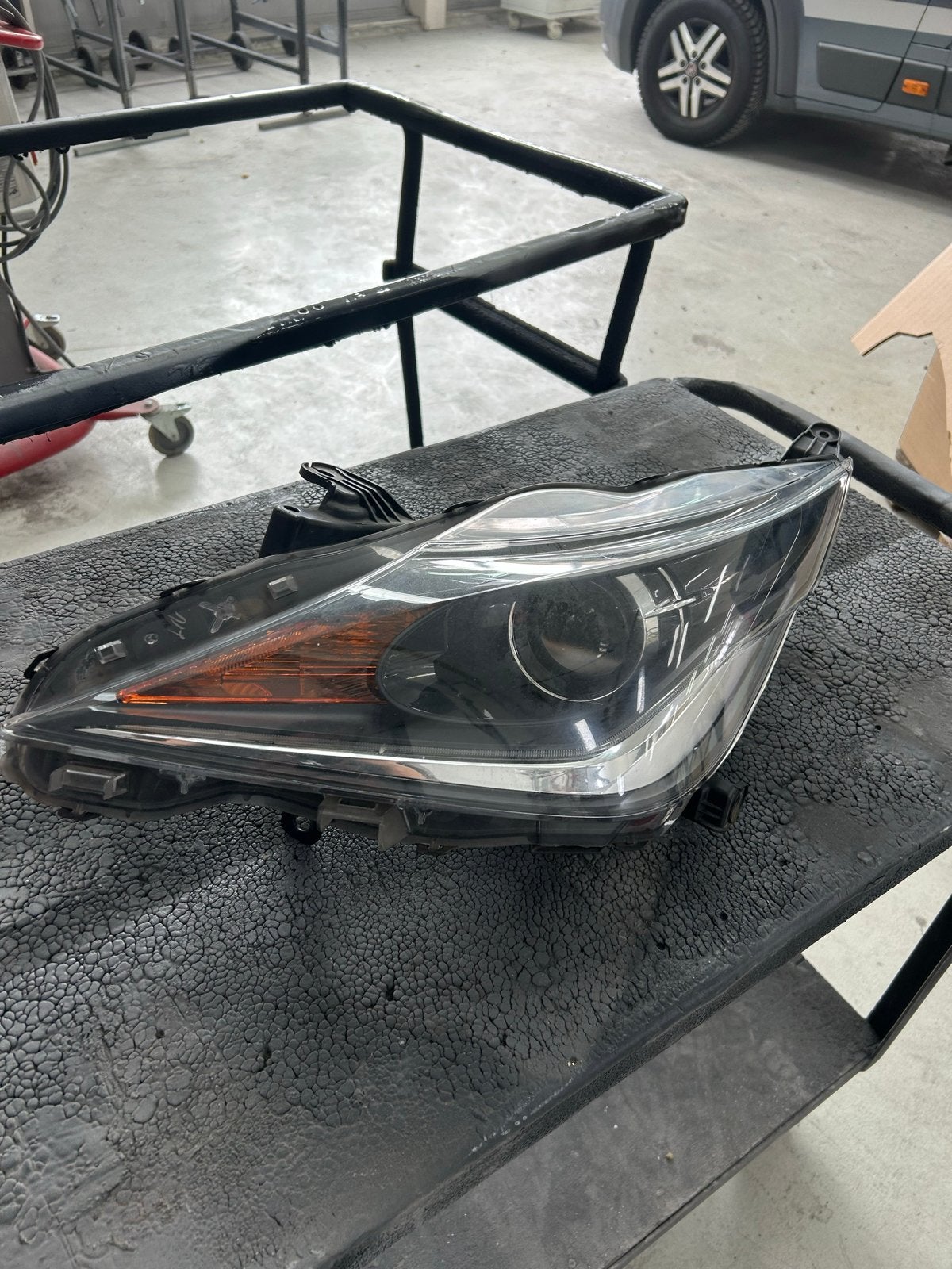 Koplamp Toyota Aygo  (2014-2018) links, Auto-onderdelen, Ophalen of Verzenden, Gebruikt, Toyota