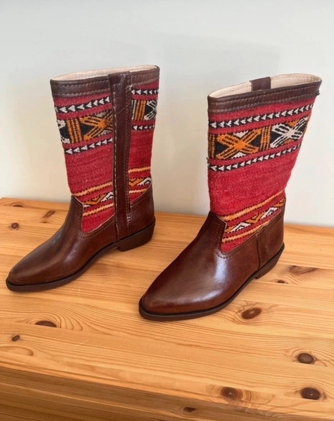 Leren laarzen (ongedragen!) met kilim print - Maat 38,5, Ophalen of Verzenden, Nieuw, Bruin, Hoge laarzen