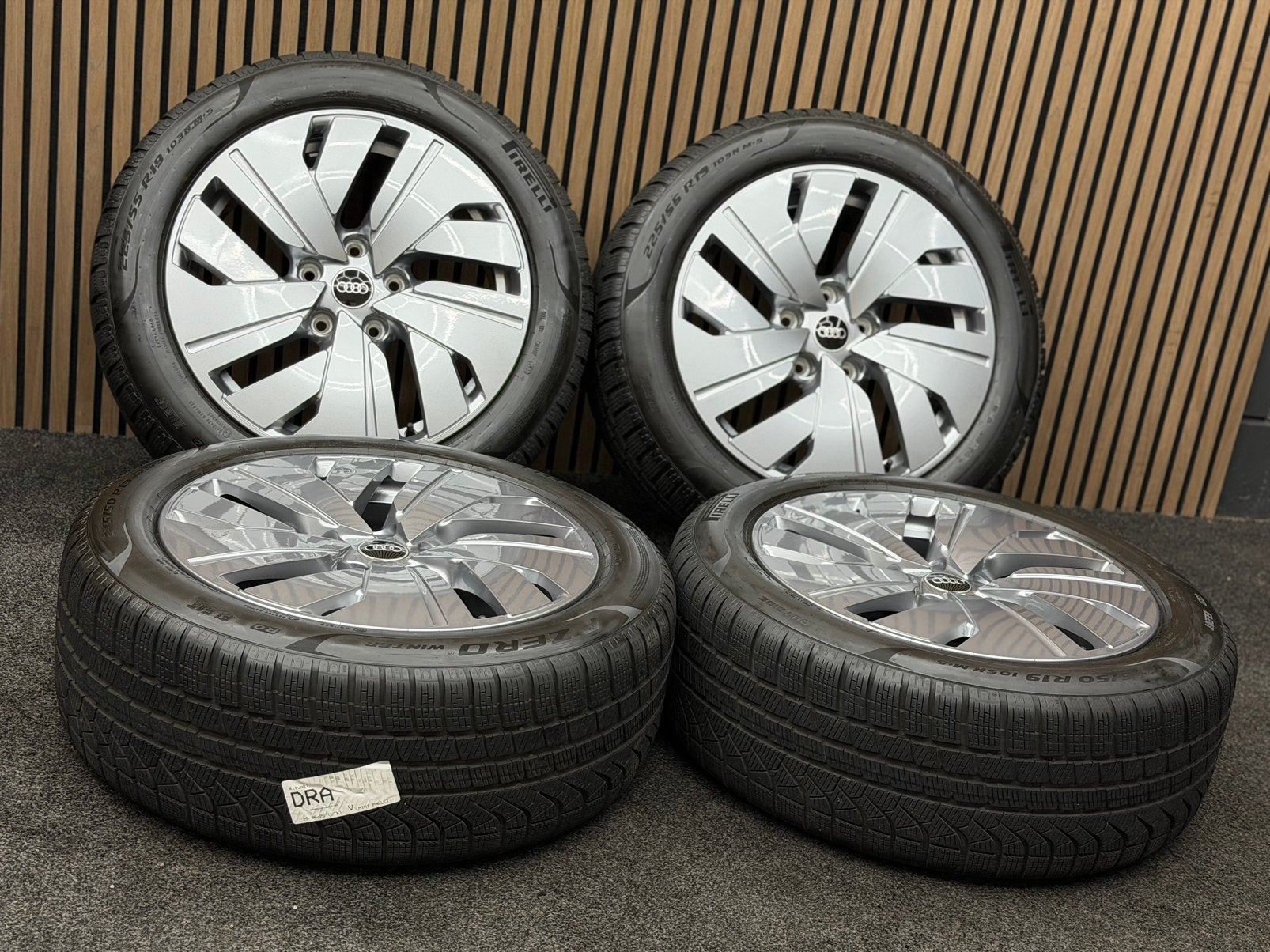 Originele 19 inch Audi A6 S6 E-Tron 85E 5x130 Pirelli 2025, Auto-onderdelen, Banden en Velgen, 255 mm, ., Banden en Velgen, Winterbanden