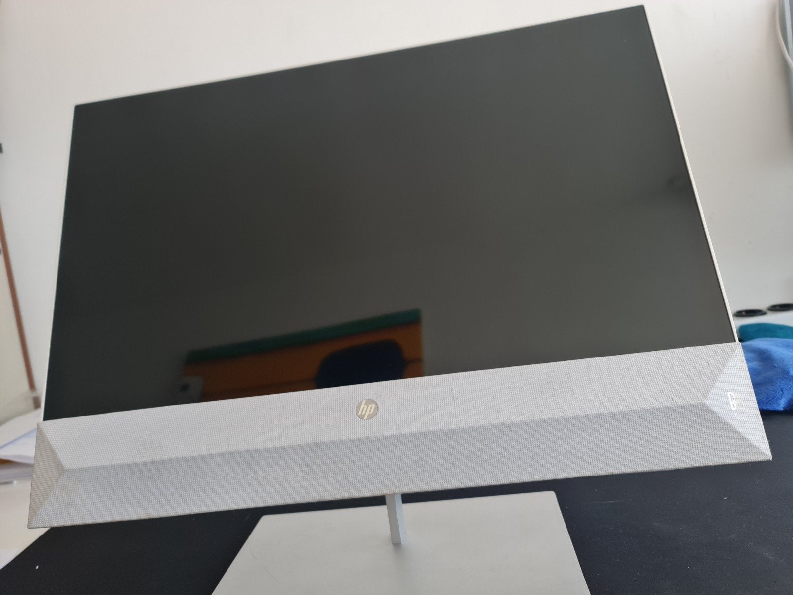 HP Pavilion AIO 24-XA0550ND defect geen garantie, Computers en Software, Desktop Pc's, Ophalen, Niet werkend, Onbekend