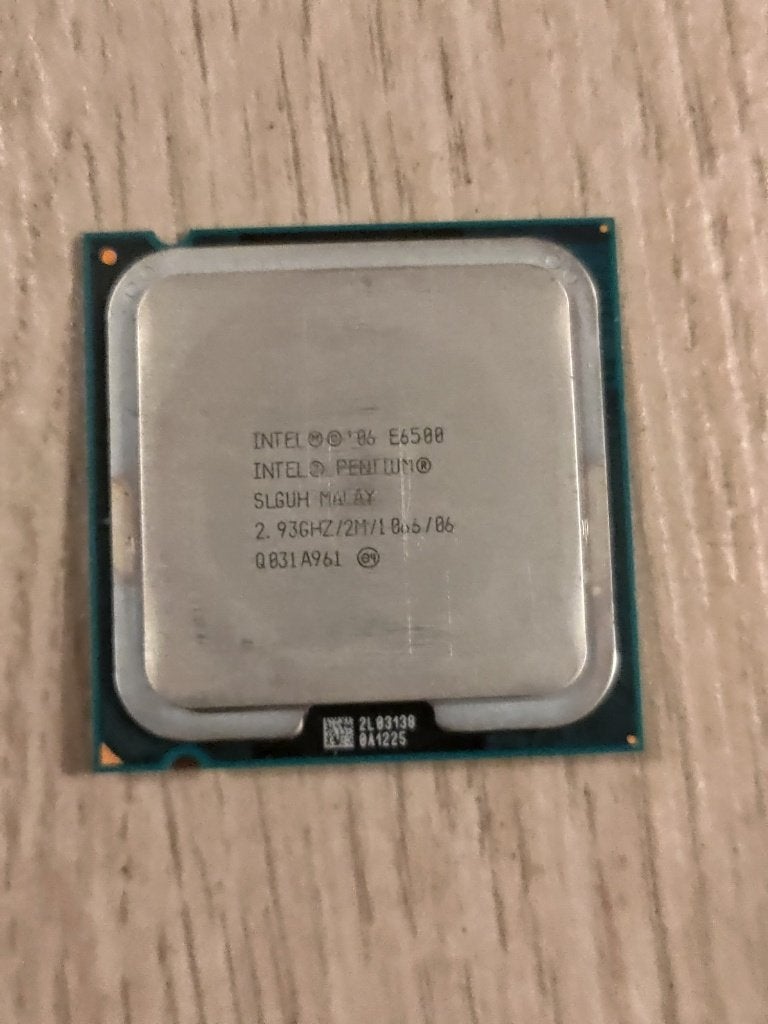 Intel Pentium Dual-Core E6500 S775, Computers en Software, Gebruikt, Socket 775, 2 tot 3 Ghz, Ophalen of Verzenden