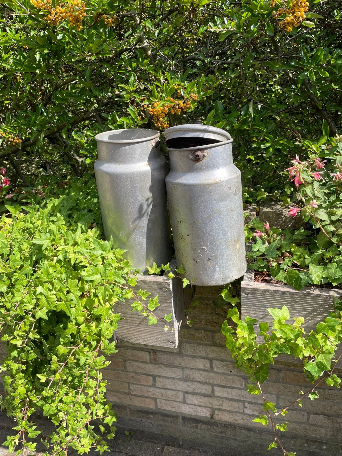 2aluminium melkbusjes 1met deksel, Ophalen, Gebruikt
