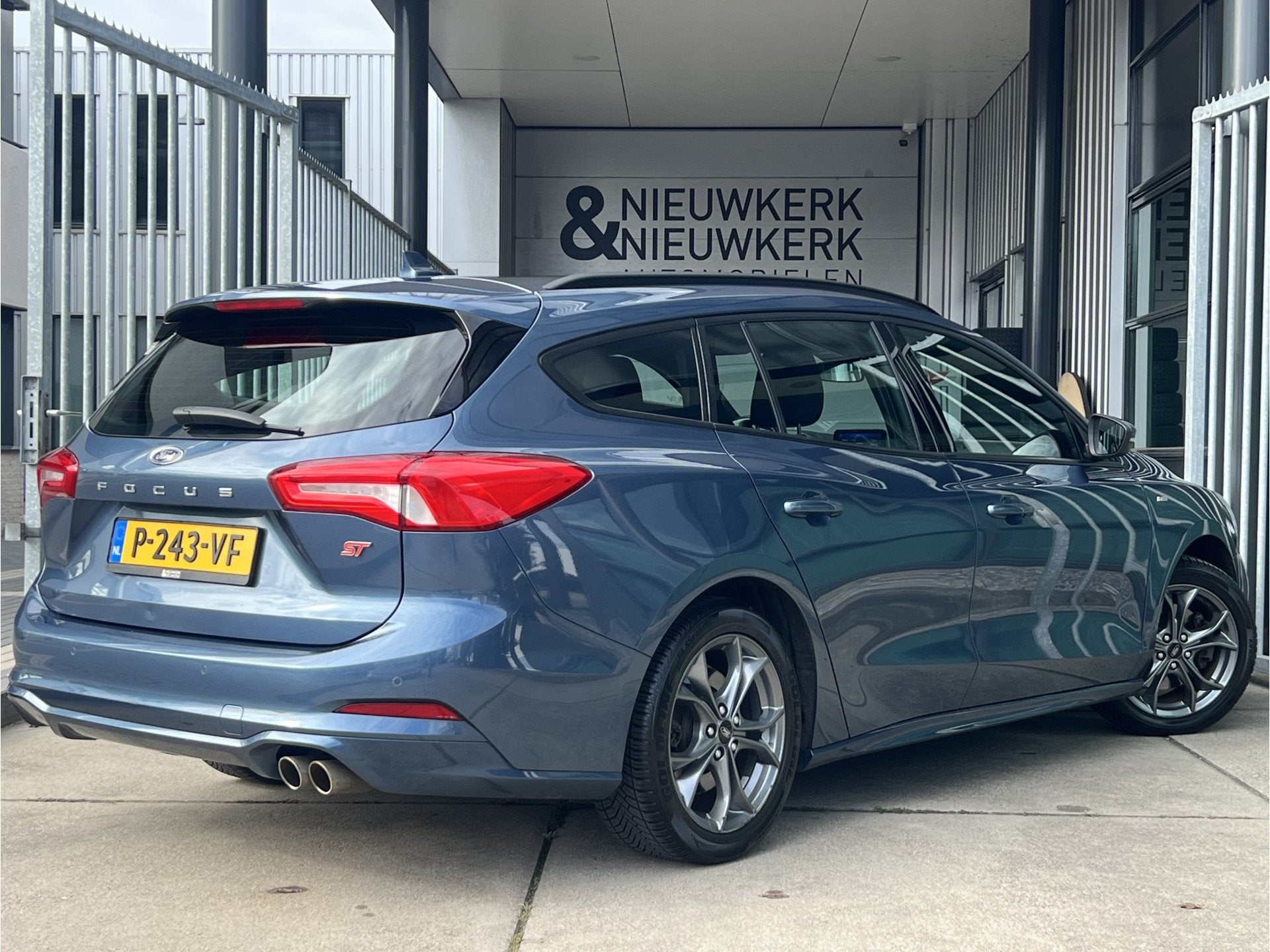 Ford FOCUS Wagon 1.0 EcoBoost ST Line Business | NAVI | CARP, Auto's, Stof, Gebruikt, Met garantie (alle), Geïmporteerd
