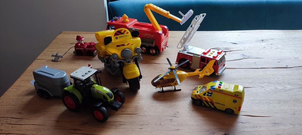 Speelgoed Voertuigen Set: Ambulance, Brandweer, Tractor, Ophalen of Verzenden, Zo goed als nieuw, Overige typen, Met licht