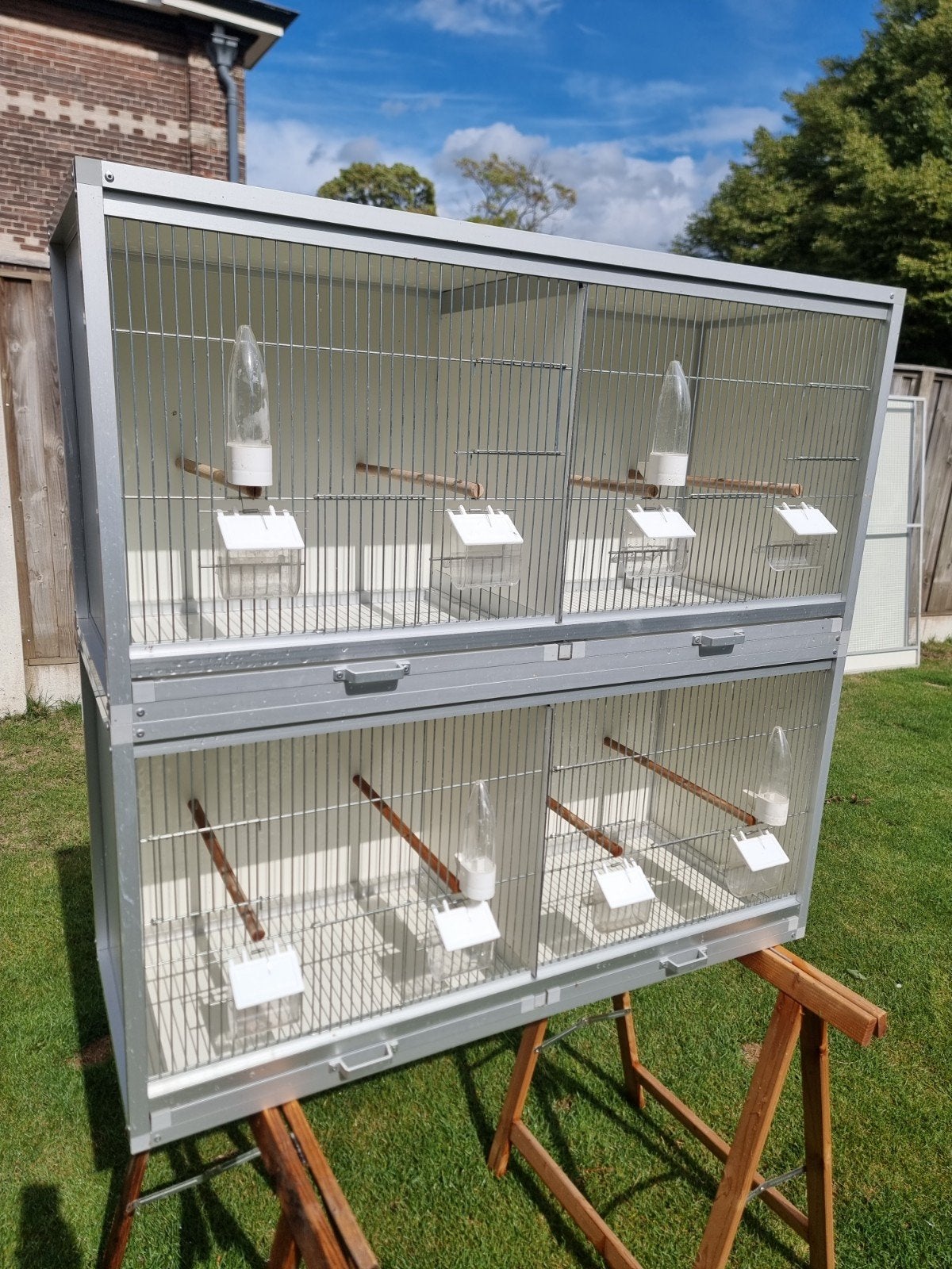 broedkooien  geheel onderhoudsvrij, Dieren en Toebehoren, Vogels | Hokken en Kooien, Ophalen of Verzenden, Zo goed als nieuw, Hout