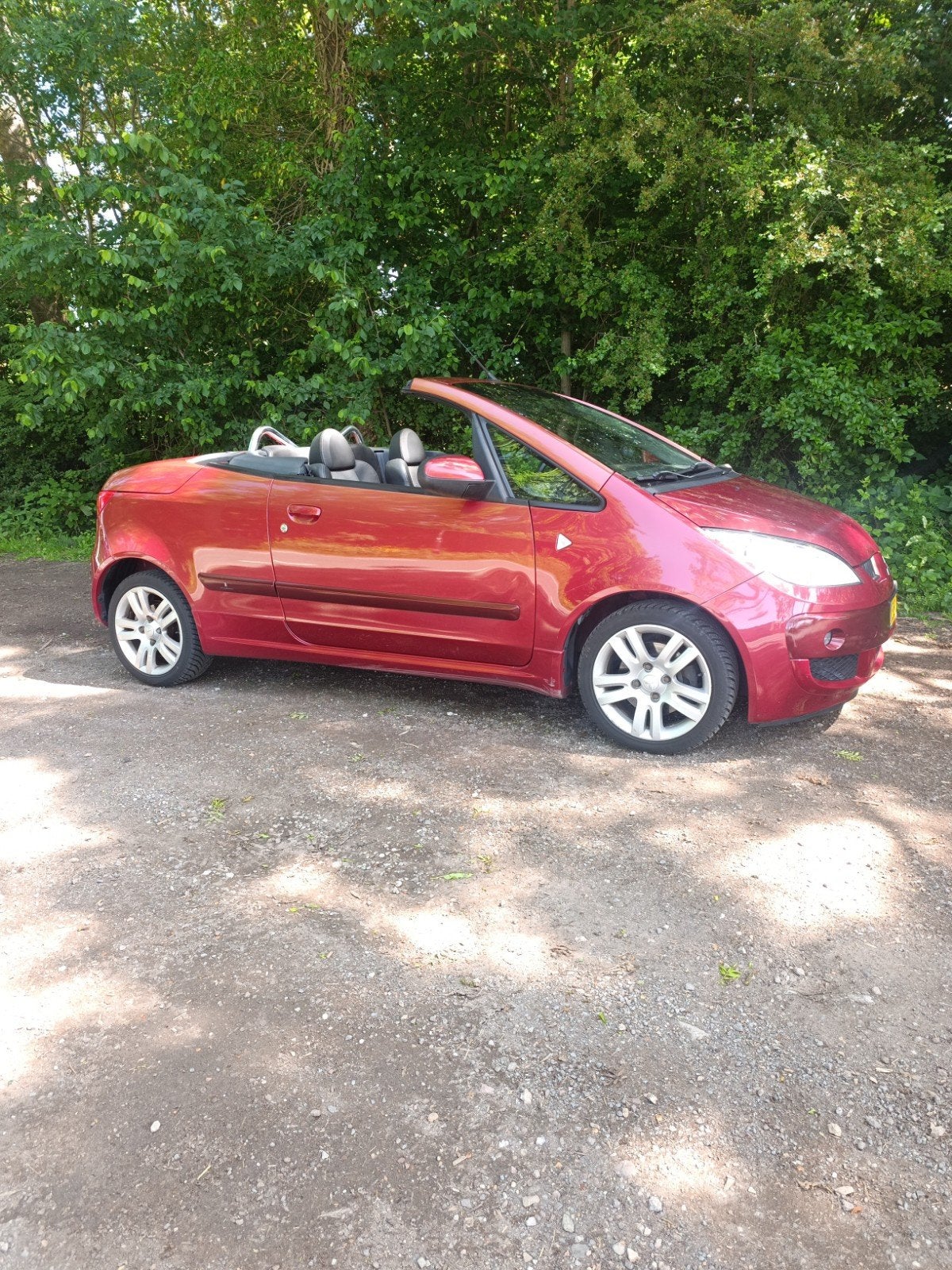 Mitsubishi Colt 1.5 Turbo CZC 2007 Rood. Nw APK, 180/190pk, Auto's, Mitsubishi, Voorwielaandrijving, 40 €/maand, 4 cilinders, Cabriolet