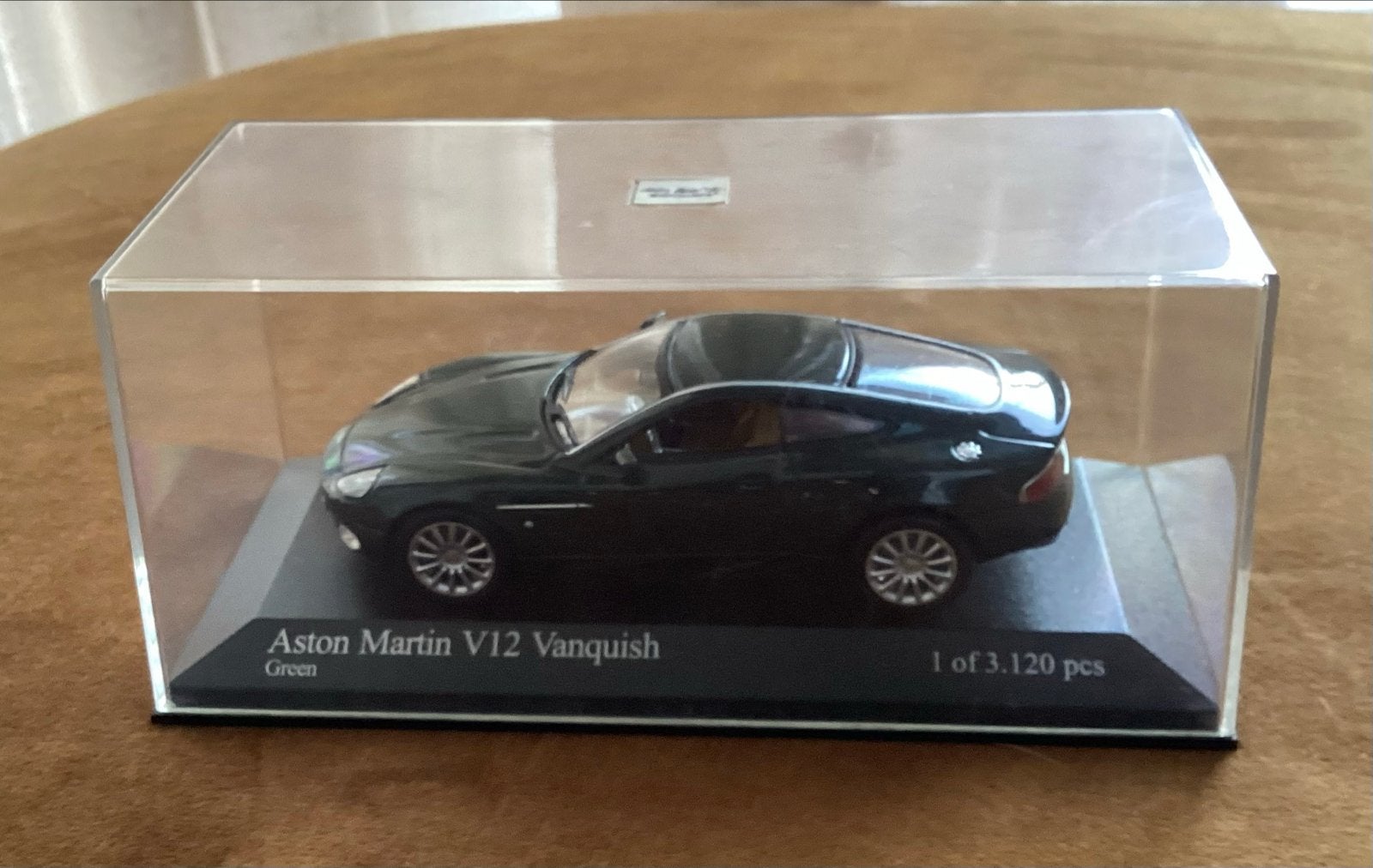 Aston Martin V12 Vanquish modelauto, Ophalen of Verzenden, Zo goed als nieuw, Auto