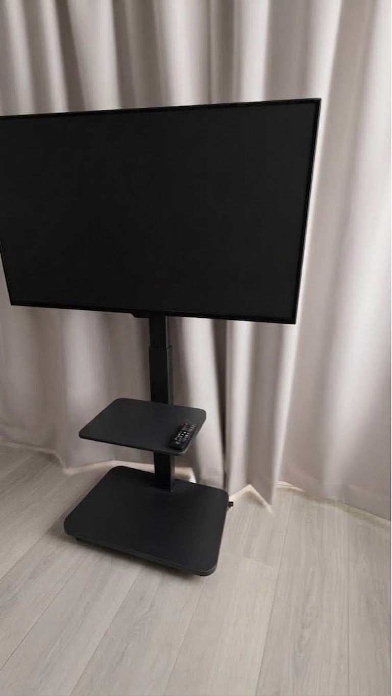 LG 43UN700-B – 43" 4K UHD Monitor Inclusief Tv Trolley