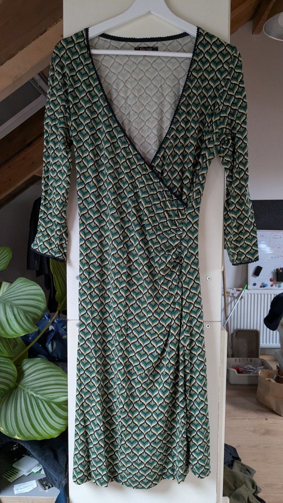 King Louie overslagjurk viscose  maat M, Kleding | Dames, Maat 38/40 (M), Ophalen of Verzenden, Zo goed als nieuw, Knielengte