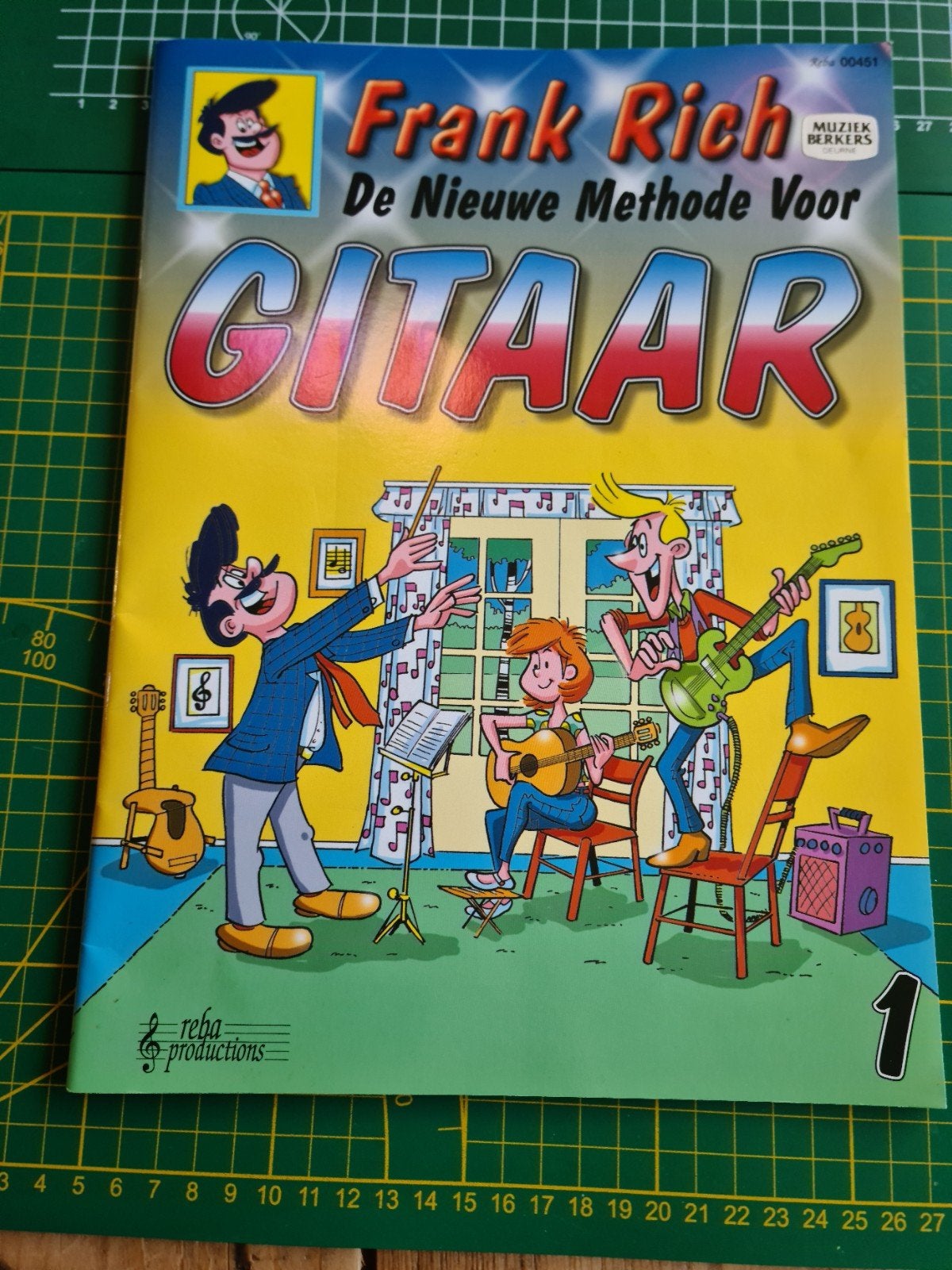 Frank Rich - lesboek gitaar spelen, Muziek en Instrumenten, Ophalen of Verzenden, Zo goed als nieuw, Les of Cursus, Gitaar