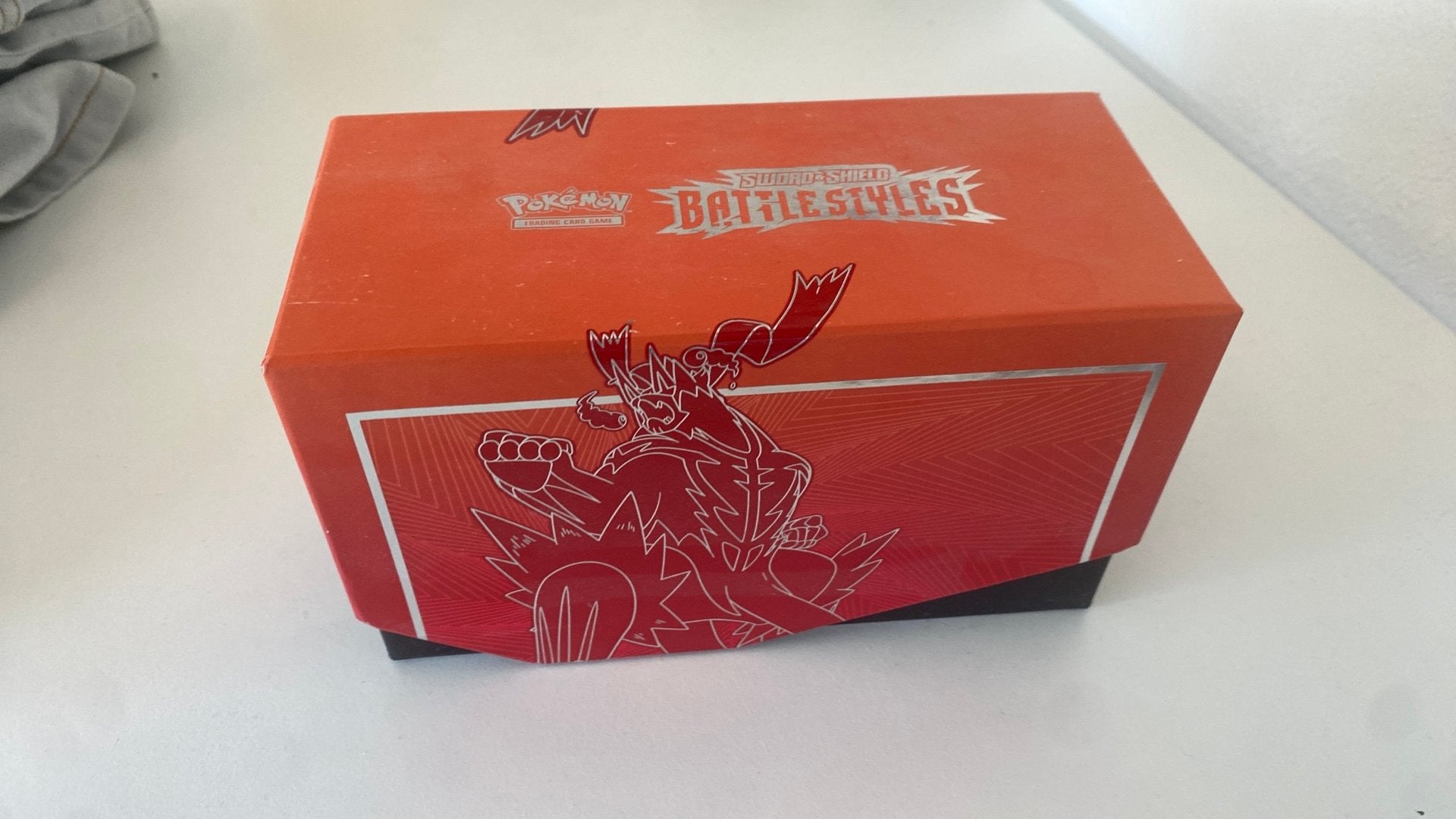 Pokemon booster box, Ophalen, Zo goed als nieuw