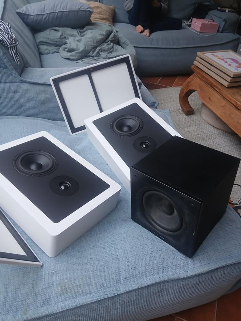 Muur speakers en losse subwoofer van Argon, Ophalen, 120 watt of meer, Subwoofer, Overige merken