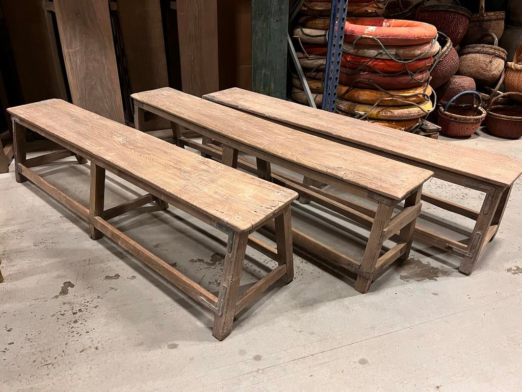 Oude houten bankjes, ca. 2 meter lang, Antiek en Kunst, Antiek | Meubels | Stoelen en Banken, Ophalen