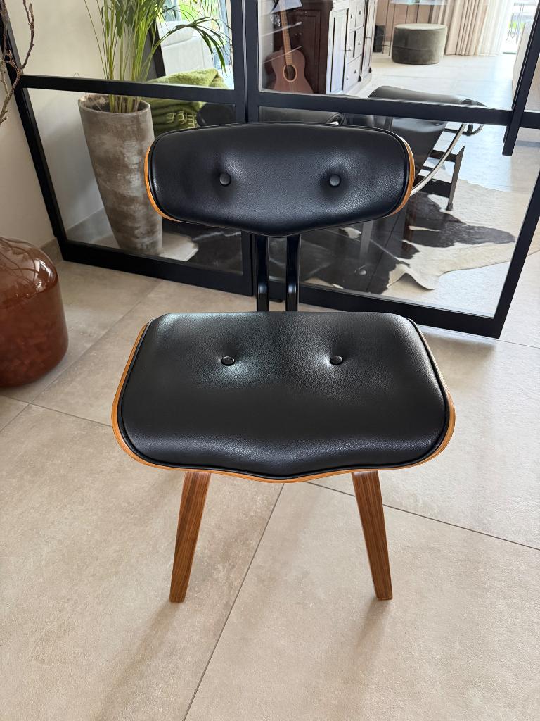 Stoel Vitra stijl, Huis en Inrichting, Stoelen, Ophalen, Bruin, Industrial Chic, Zo goed als nieuw