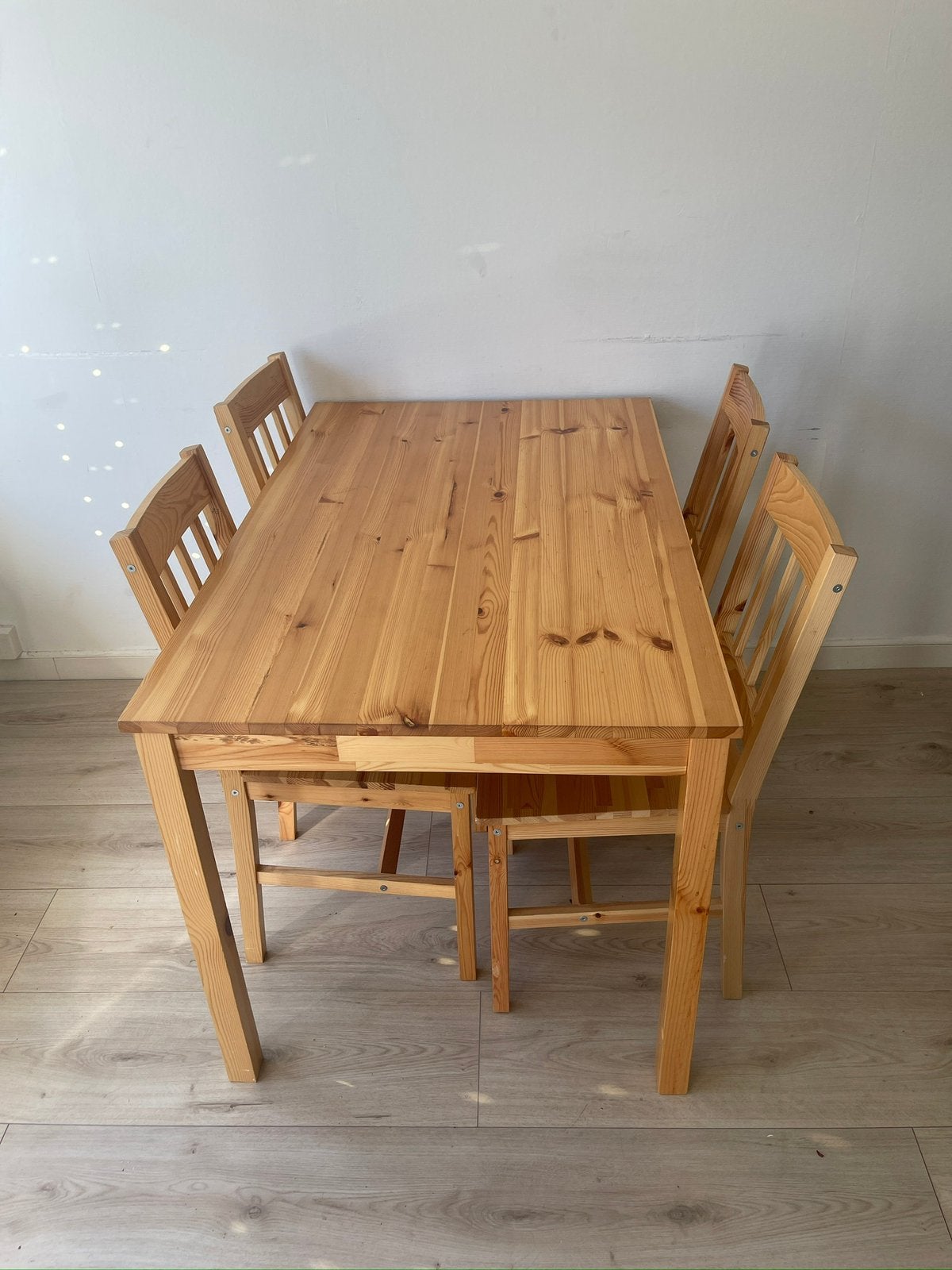 Nieuwe IKEA eettafel met 4 stoelen, Ophalen, 100 tot 150 cm, Nieuw, 50 tot 100 cm