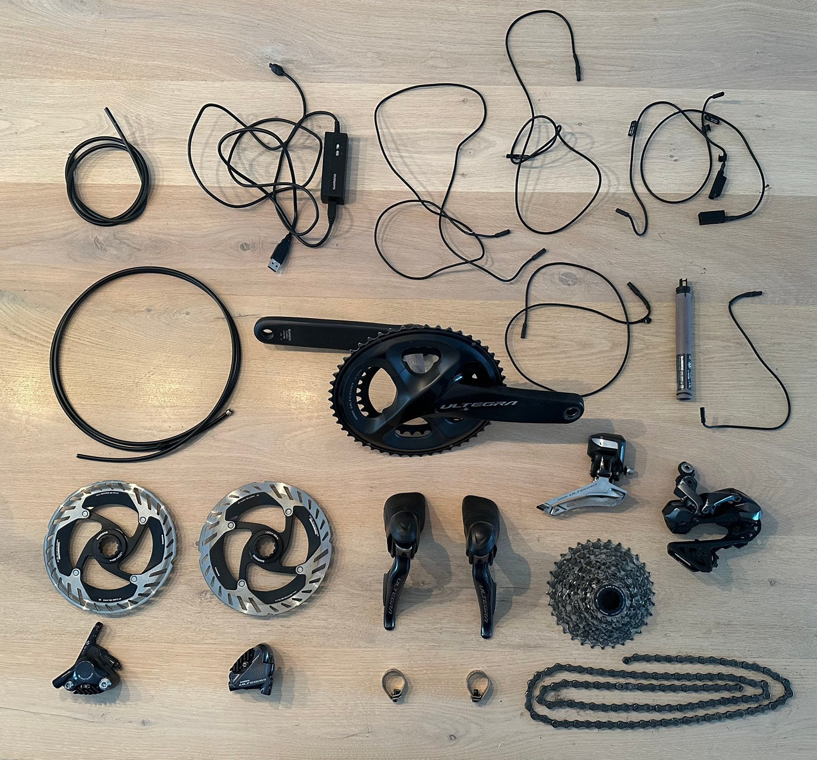 Complete Shimano Di2 Ultegra R8000 groepset 11-speed (11-30), Overige materialen, Overige typen, Ophalen of Verzenden, Zo goed als nieuw