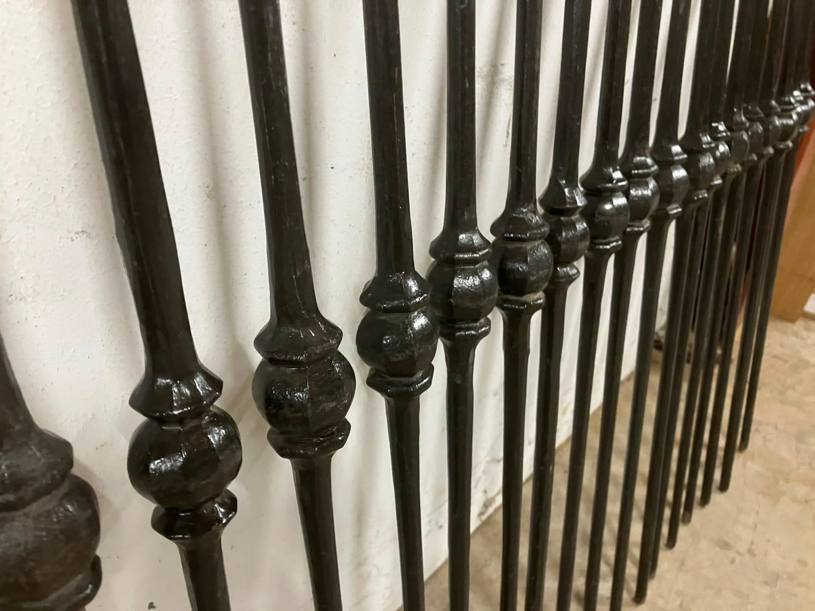 18 gietijzeren trapspijlen spijlen balustrade hekwerk, Ophalen