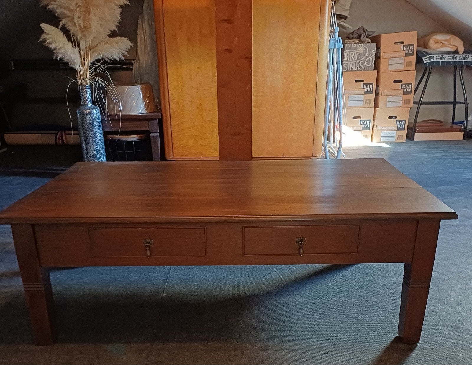 Massieve houten salontafel met lades 134 x75 x 47 cm, Antiek en Kunst, Antiek | Meubels | Tafels, Ophalen
