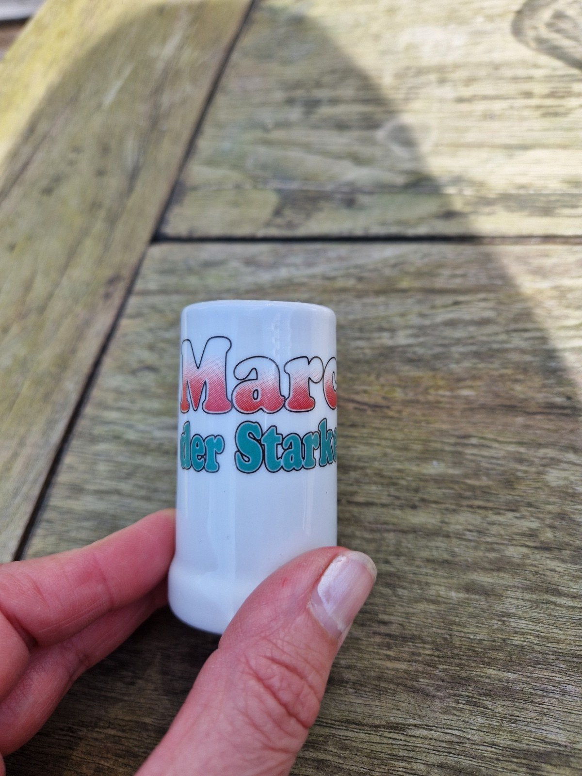 Bierpul klein met naam Marc met Duitse tekst der starke, Verzamelen, Ophalen of Verzenden, Zo goed als nieuw, Pul(len), Overige merken