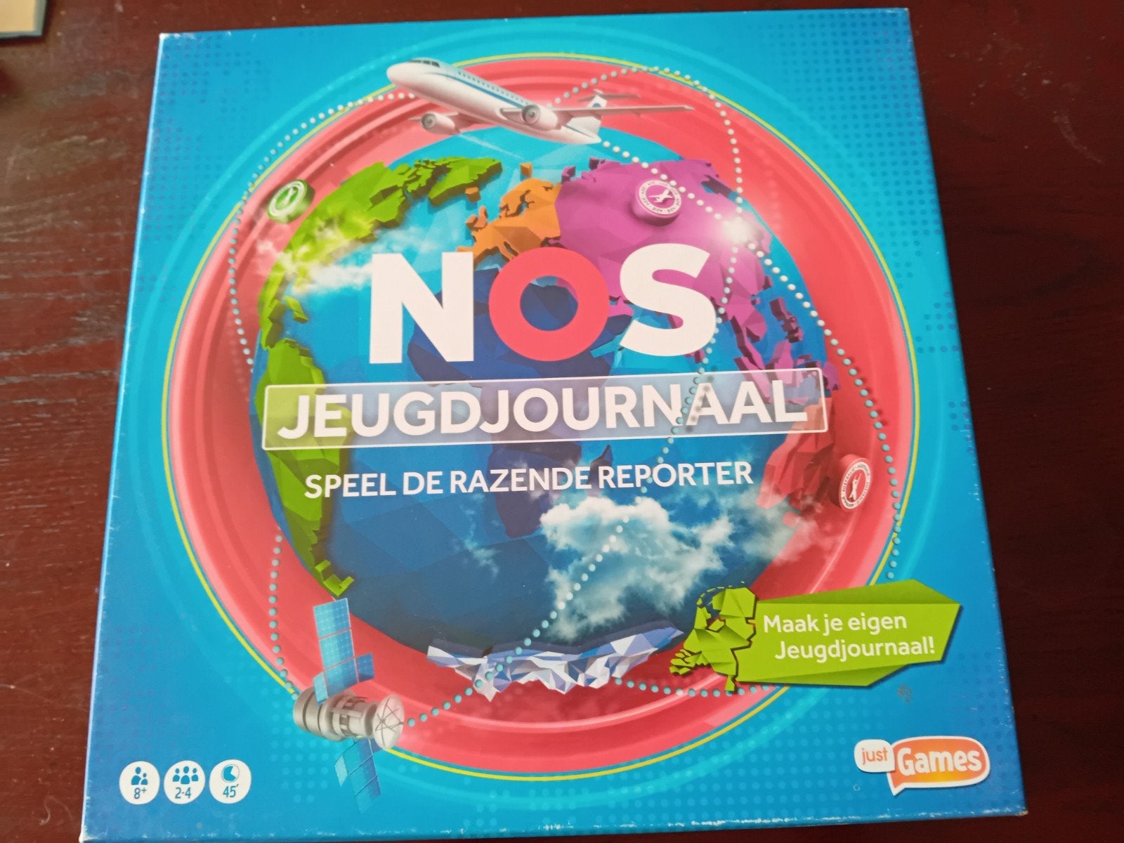 NOS Jeugdjournaal: Speel de Razende Reporter Bordspel, Drie of vier spelers, Ophalen of Verzenden, Zo goed als nieuw, Just Games
