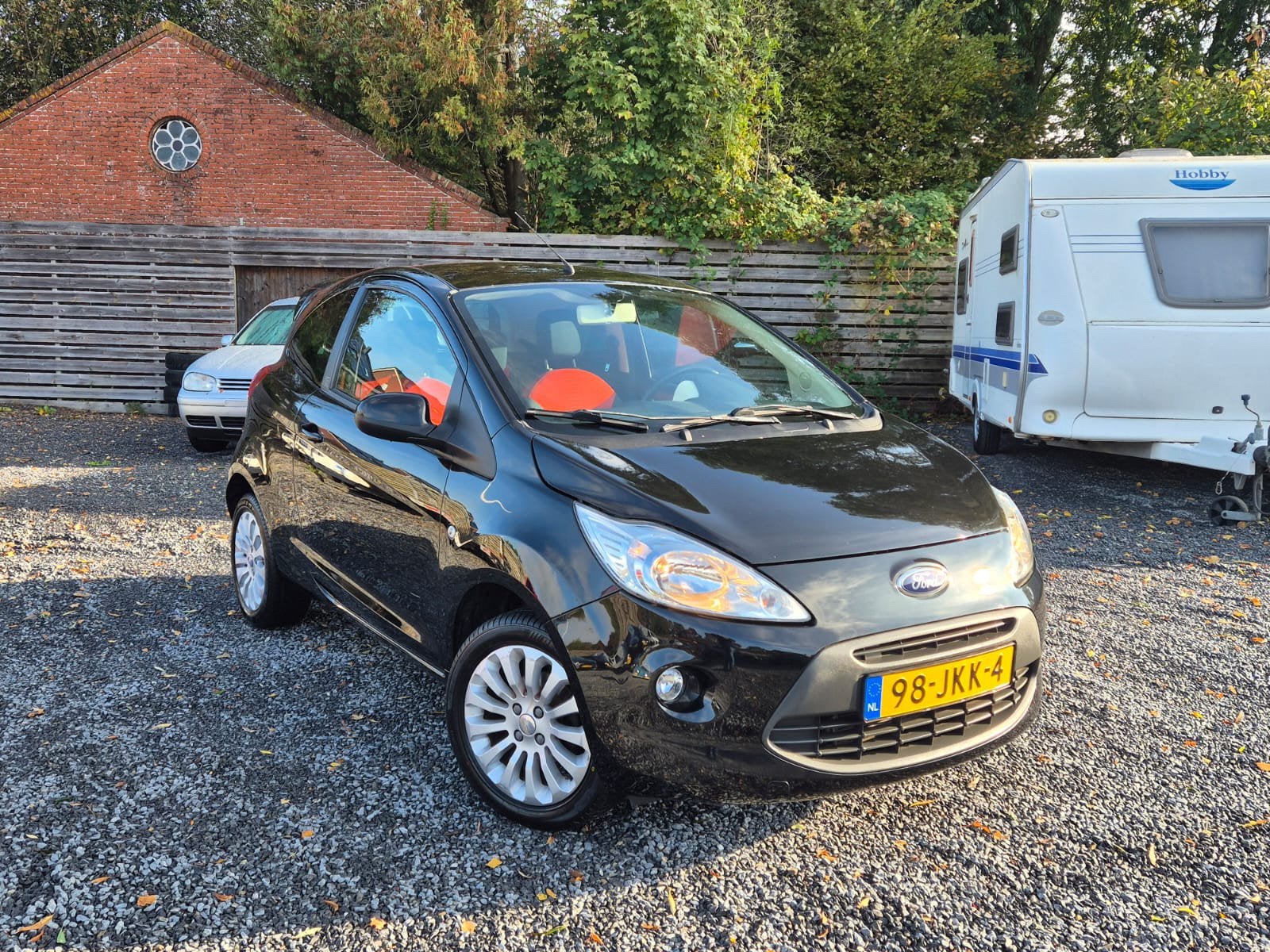 Ford Ka 1.2 2009 Zwart  TITANIUM/ AIRCO / TOP ONDERHOUDEN!, Auto's, Voorwielaandrijving, Stof, 4 cilinders, 4 stoelen
