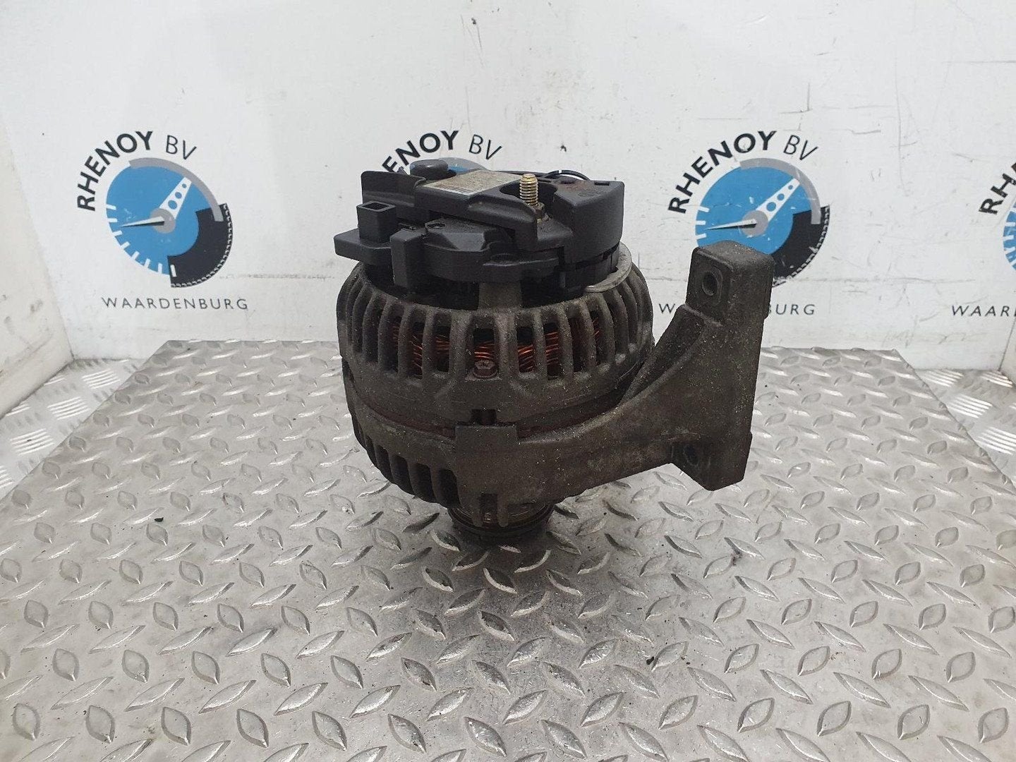 VOLVO V70 DYNAMO 2005, Ophalen of Verzenden, Gebruikt, Stiba lid