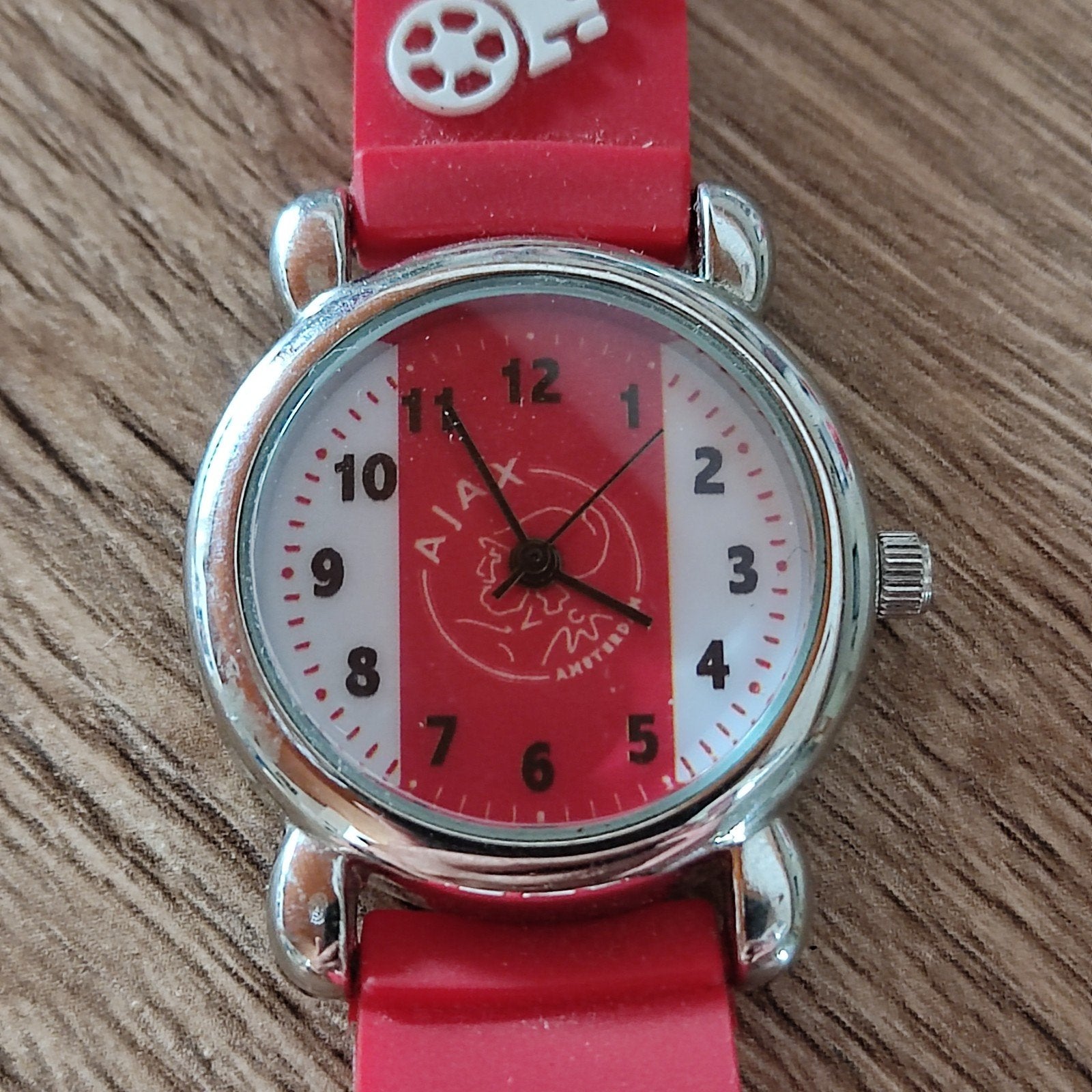 Ajax kinderhorloge rood - Zo goed als nieuw, Ophalen of Verzenden, Zo goed als nieuw, Rood, Jongen of Meisje