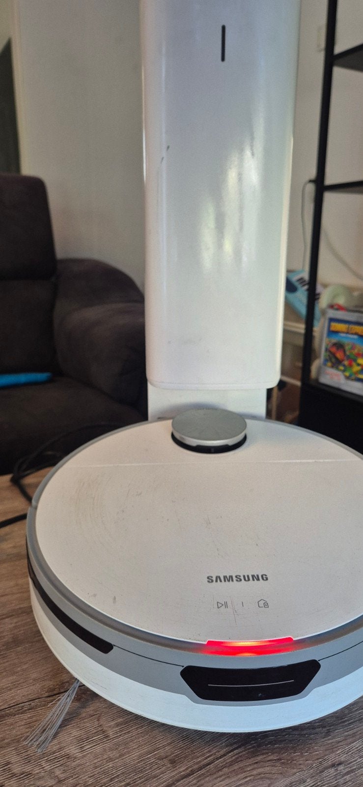 Samsung Robotstofzuiger VR07T65313W/WA met leegstation, Witgoed en Apparatuur, Ophalen, Gebruikt, Robotstofzuiger, Bedienbaar via app
