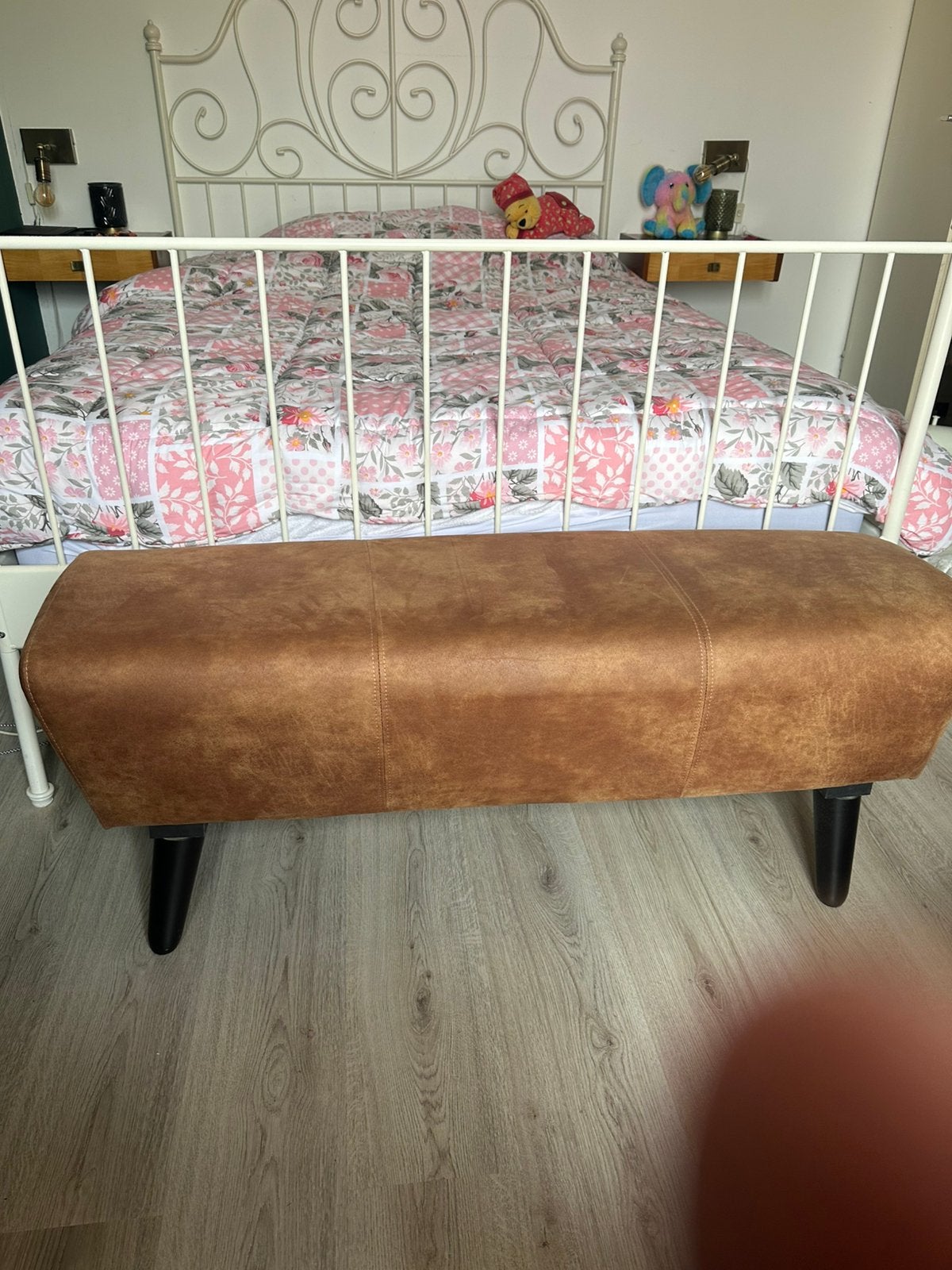 Hocker in de kleur cognac, Ophalen, Zo goed als nieuw, Tweepersoons, Minder dan 150 cm