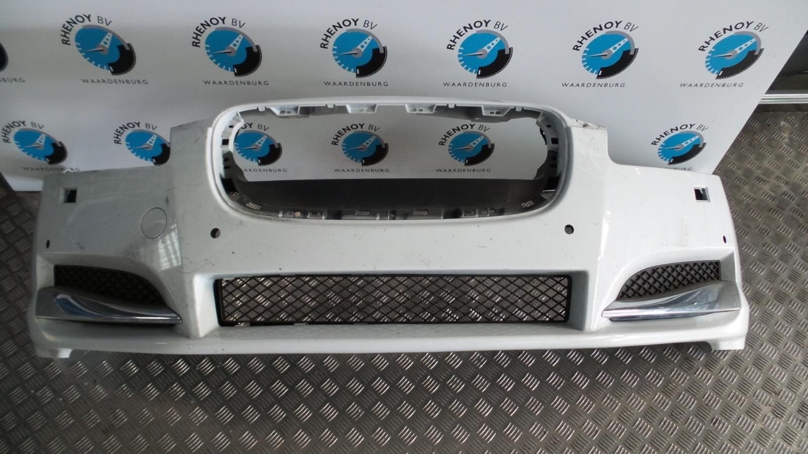 JAGUAR XF VOORBUMPER 2012, Gebruikt, Voor, Ophalen of Verzenden, Stiba lid