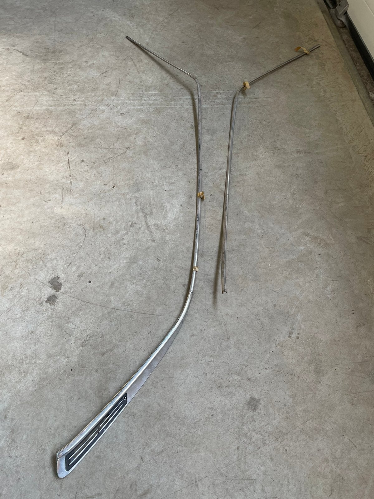 Toyota corona mark 2 rx12 rx22 dak sierlijsten, Ophalen