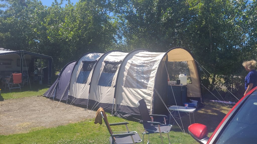 Obelink Familia4 tunneltent, Ophalen, Zo goed als nieuw, Tot en met 4
