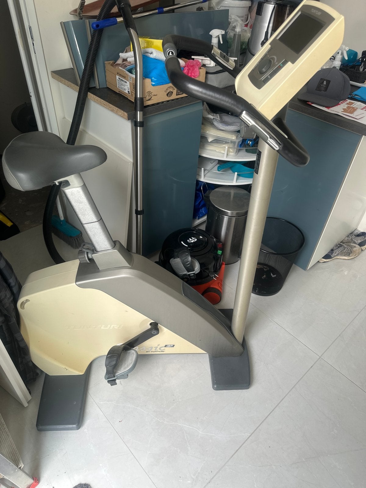 Tunturi Ergometer F30 Hometrainer, Ophalen, Gebruikt, Metaal, Benen