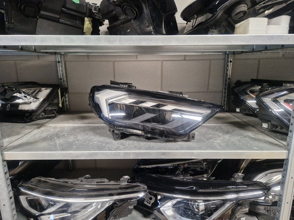 Audi A1 82A VOL LED koplamp 034D rechts, Ophalen of Verzenden, Gebruikt, Audi