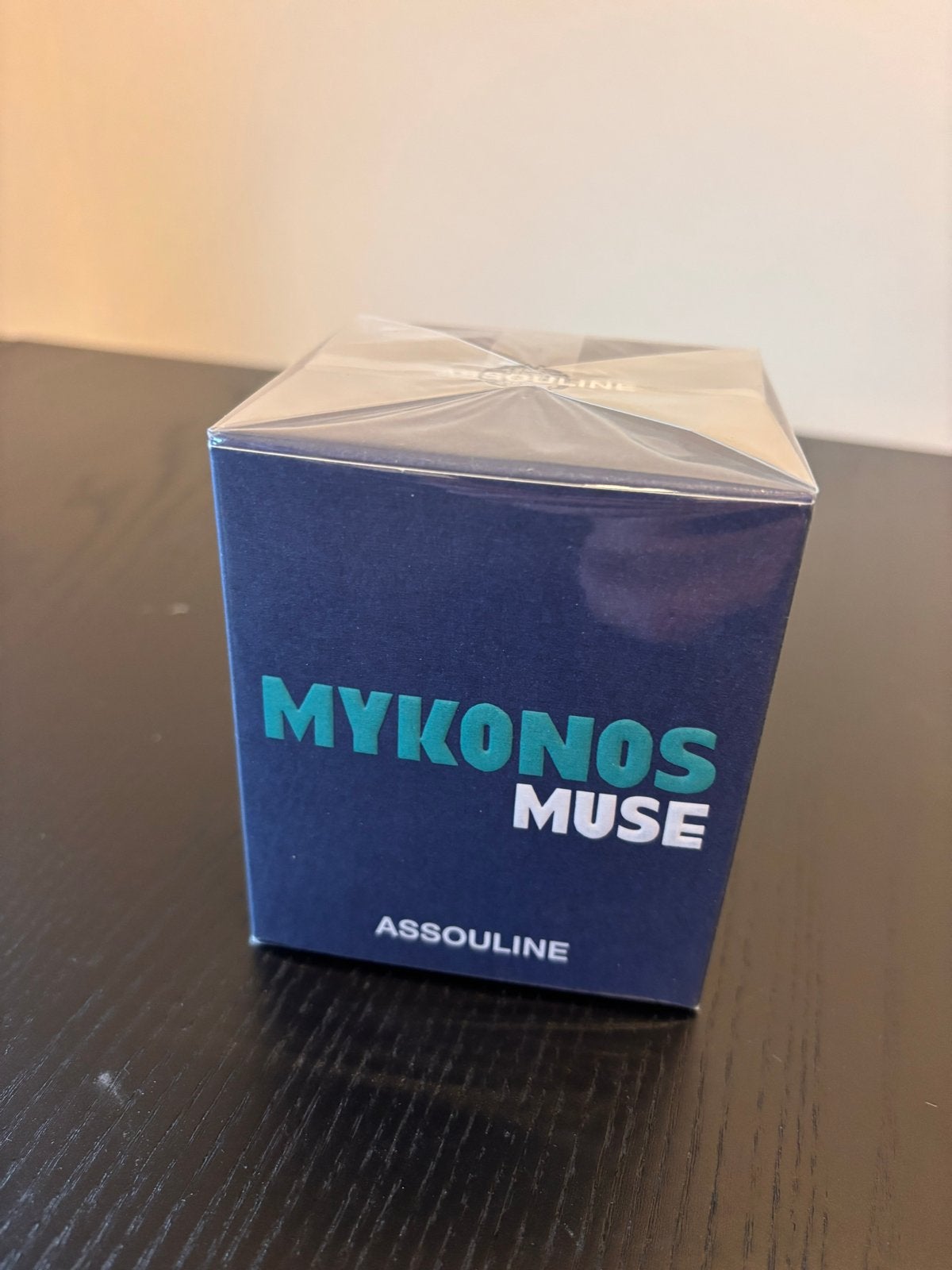 Assouline Mykonos Muse Geurkaars - Nieuw in verpakking, Ophalen of Verzenden, Nieuw, Blauw