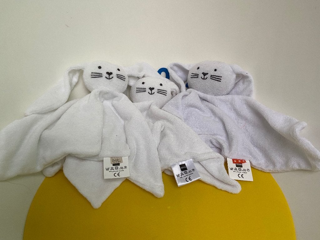 G039 hema doek doekje konijn wit badstof, Ophalen of Verzenden, Zo goed als nieuw, Konijn