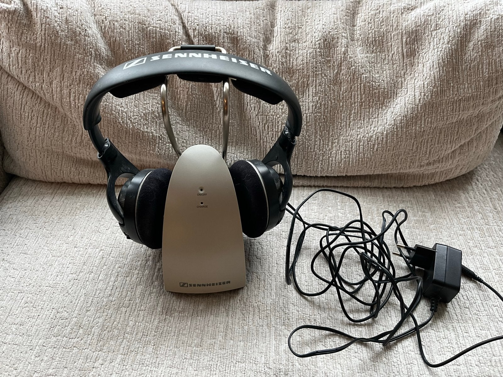 Sennheiser TR120 II draadloze hoofdtelefoon met oplaadstatio, Audio, Tv en Foto, Koptelefoons, Gebruikt, Sennheiser, Ophalen of Verzenden