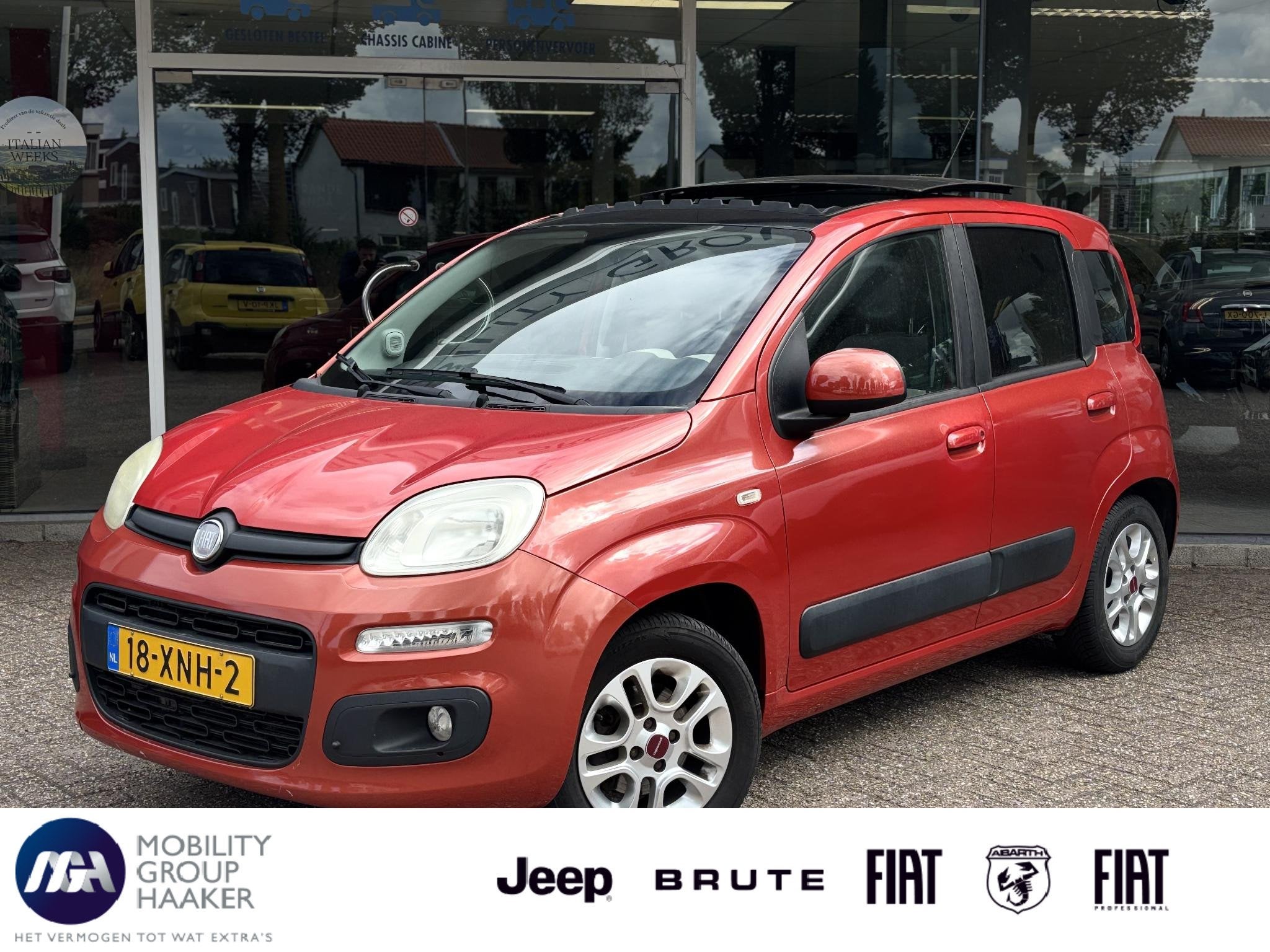 Fiat Panda 0.9 TwinAir Lounge | Panoramadak | Airco | Sensor, Auto's, Fiat, Euro 5, Panda, Origineel Nederlands, 955 kg