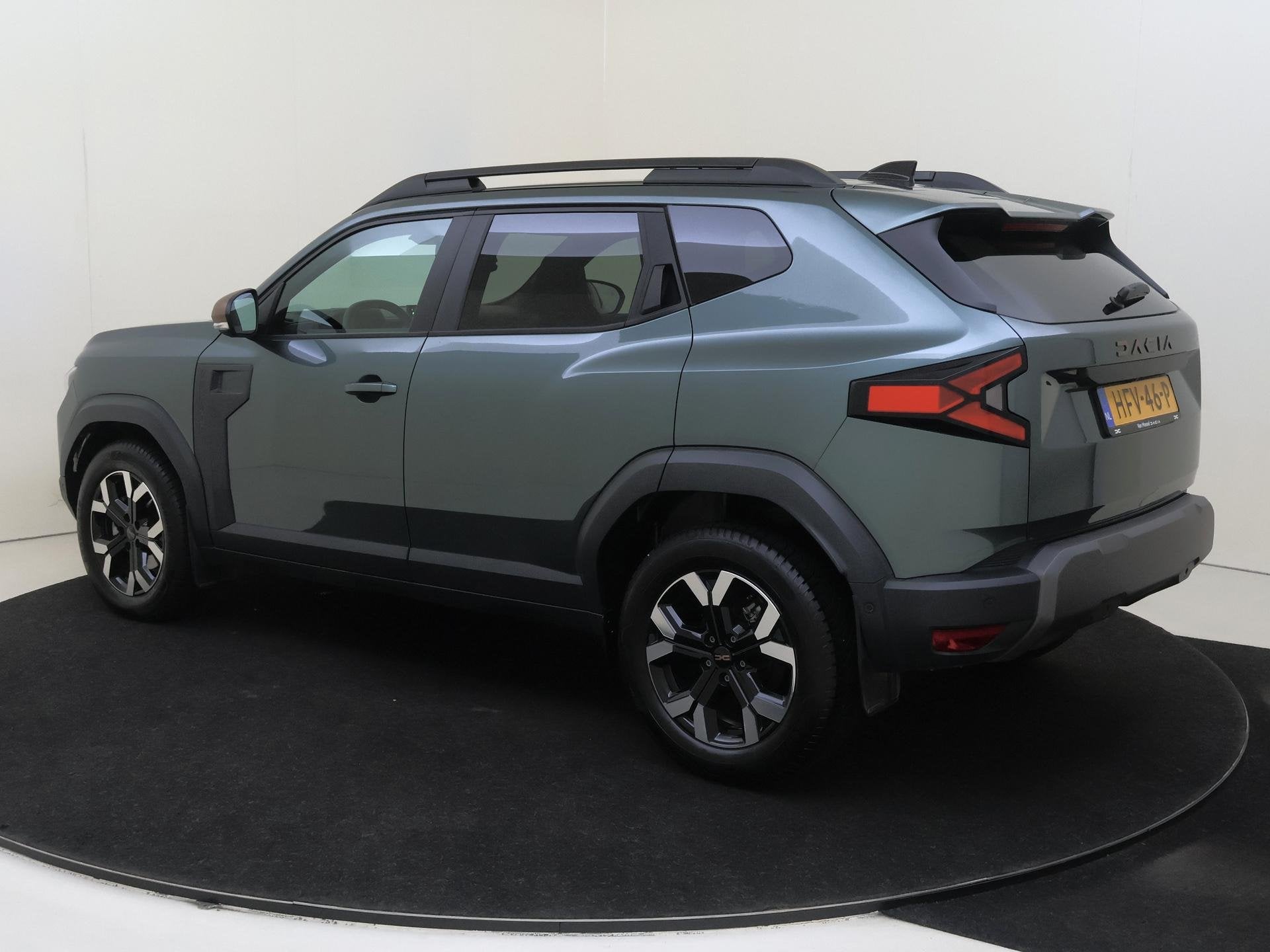 Dacia Duster 1.6 Hybrid 140 Extreme | Pack Winter | Camera |, Auto's, Dealer onderhouden, Gebruikt, 4 cilinders, Duster