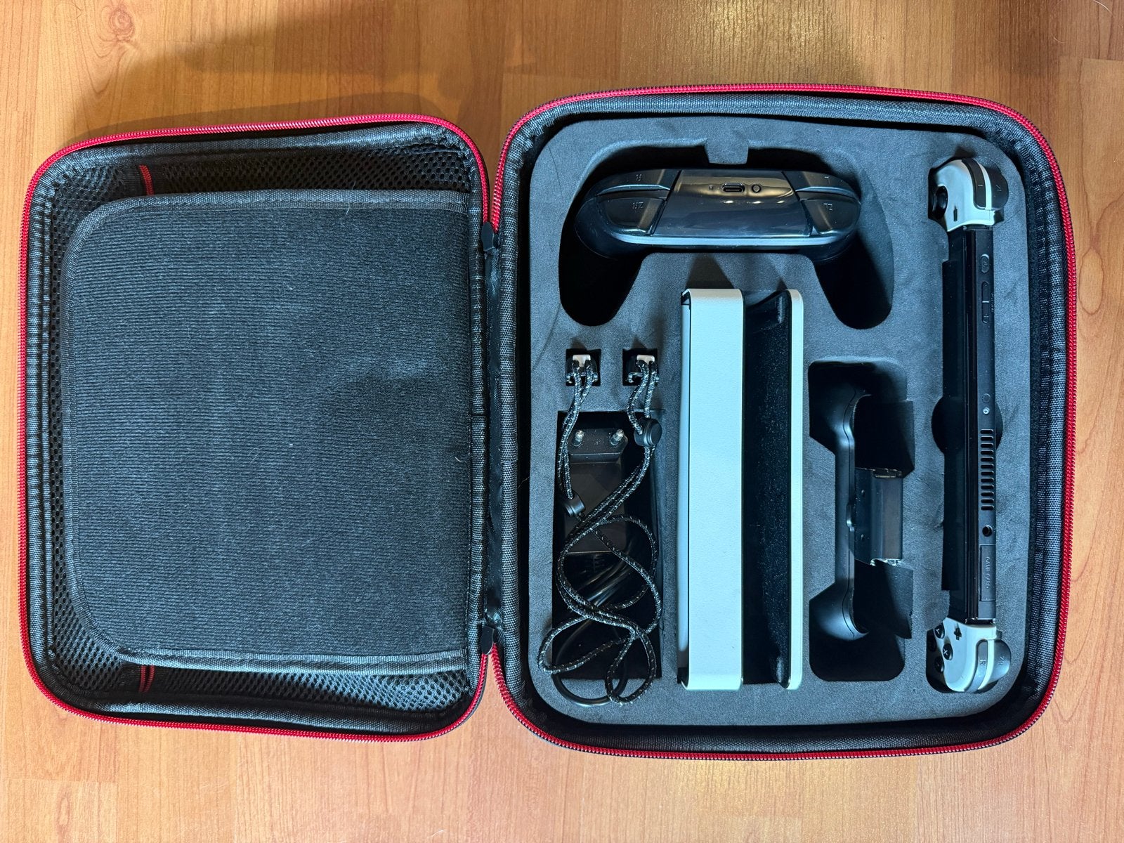 Nintendo Switch OLED Wit – Complete Set met Luxe Reiskoffer, Spelcomputers en Games, Overige genres, 1 speler, Ophalen of Verzenden
