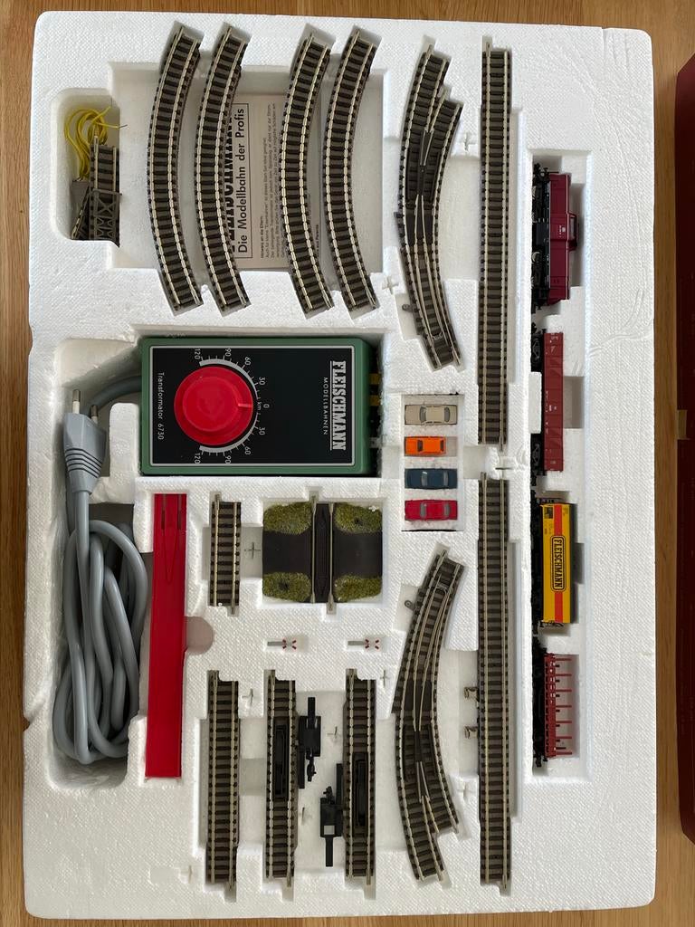 Fleischmann Piccolo N Modelspoor - veel rails en treinen, Treinset, Gelijkstroom, Fleischmann, Ophalen of Verzenden