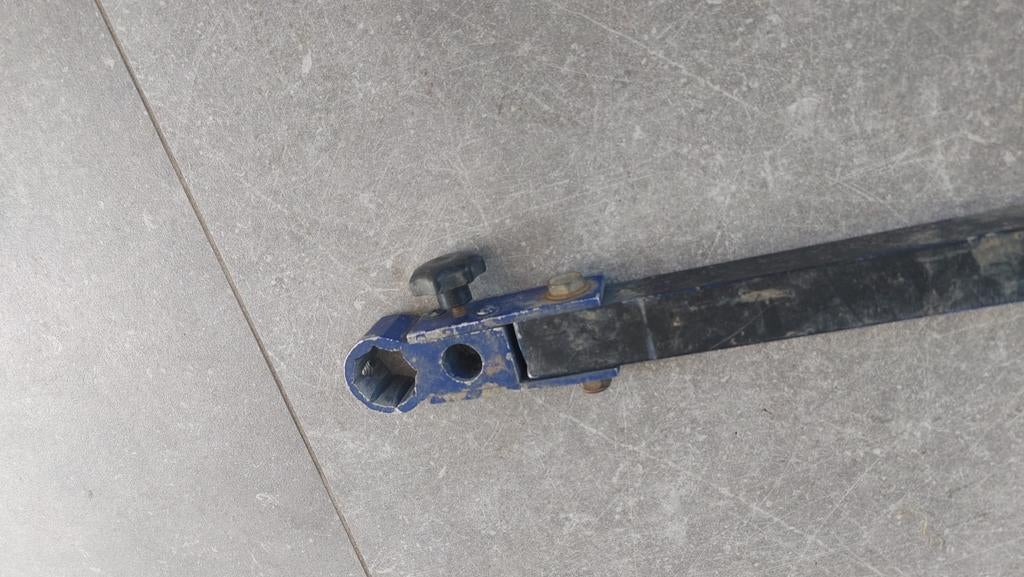 Feederarm voor poten 16-25mm lengte steun 120-220 cm, Ophalen